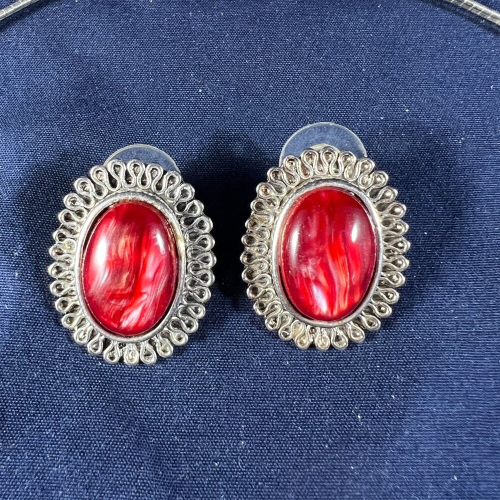 Vintage Silver Tone Necklace & Clip-On Earrings Set With Red Marbled Cabochon Ac - Picture 3 of 3